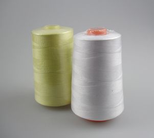 40/2 100٪ چرخش موضوع دوخت پلی استر 3000/4000/5000 متر رنگ رنگ شده است