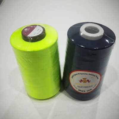 چین رشته پلی استر 50/2 50/3 100% رشته پلی استر برای بافتن